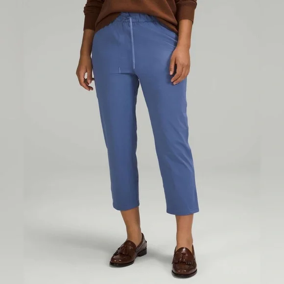 Lululemon Stretch High-Rise Crop 23" - Picture 2 of 11